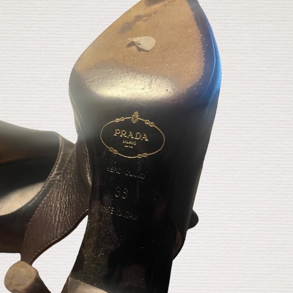 AUTHENTIC GORGEOUS PRADA CHOCOLATE LEATHER SLING BACK PUMPS SZ 38 - Picture 8 of 9